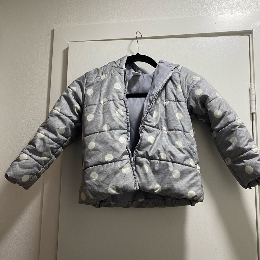 Girls size puffy gray and white polka dot jackets from Gymbore